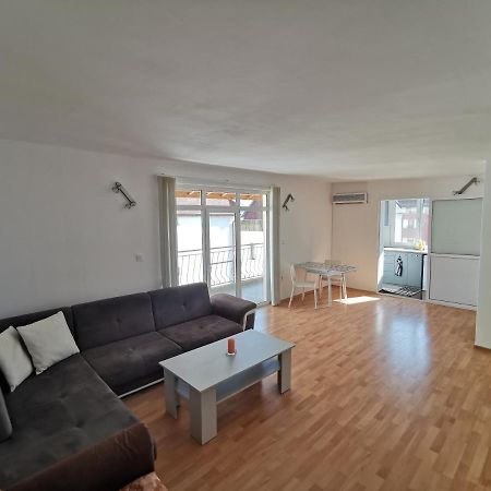 Apartmán 4Th Floor Burgas City Exteriér fotografie