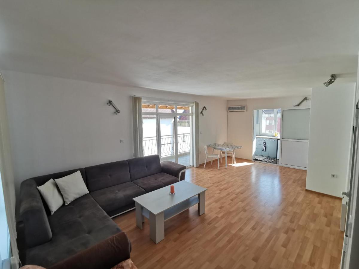 Apartmán 4Th Floor Burgas City Exteriér fotografie