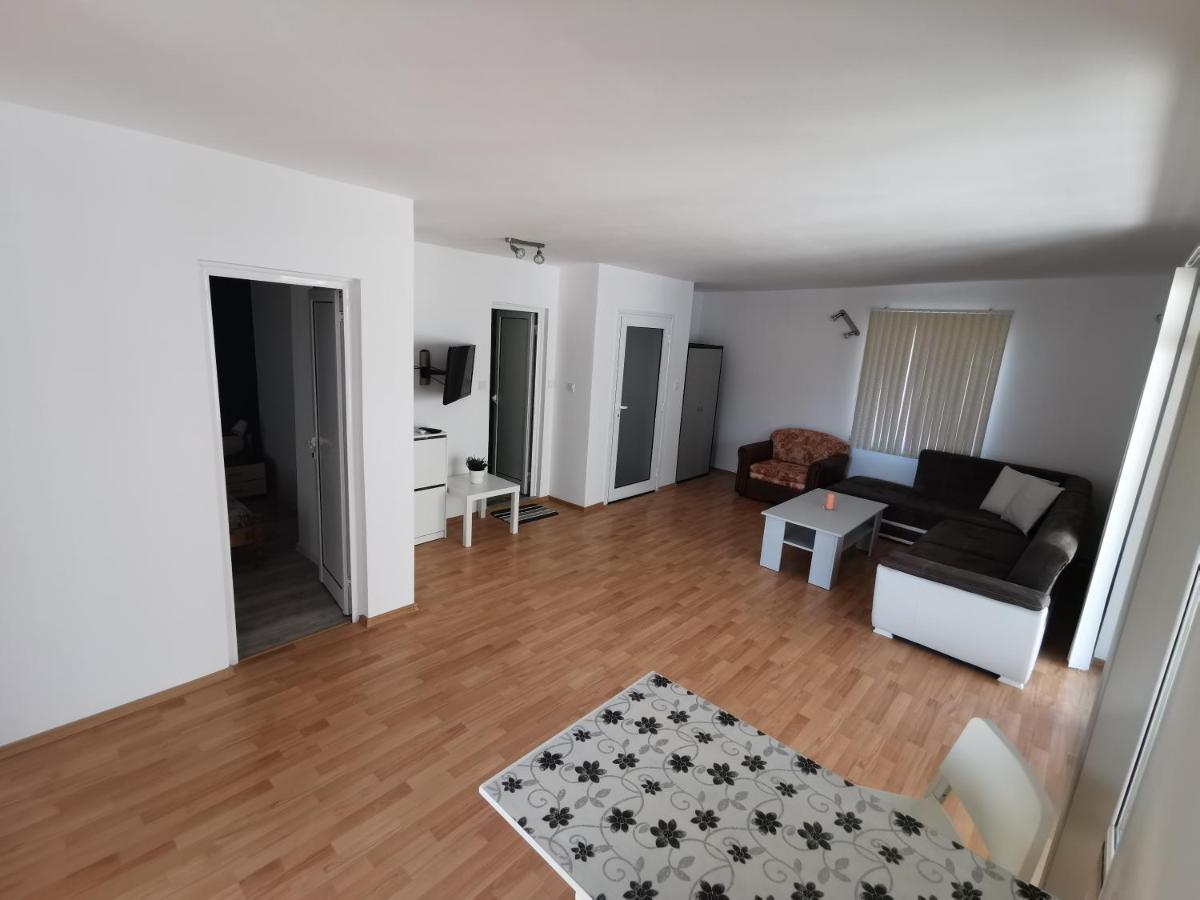 Apartmán 4Th Floor Burgas City Exteriér fotografie